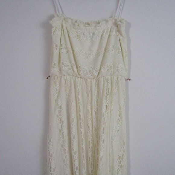 City Triangle Asymmetrical Floral Lace Dress Cream Medium Boho Feminine Romantic - Picture 5 of 11